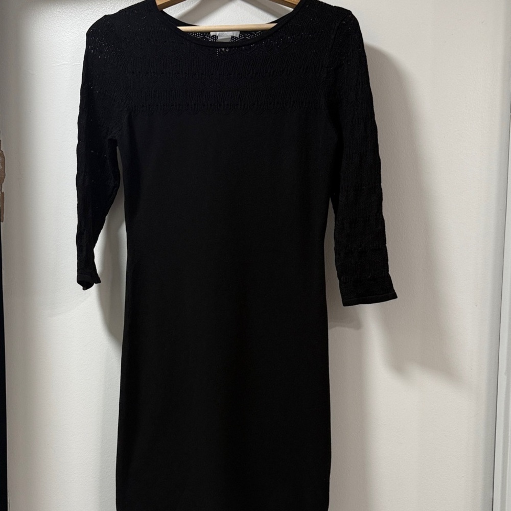Black Women's Knit Shift Dress - Elegant Everyday